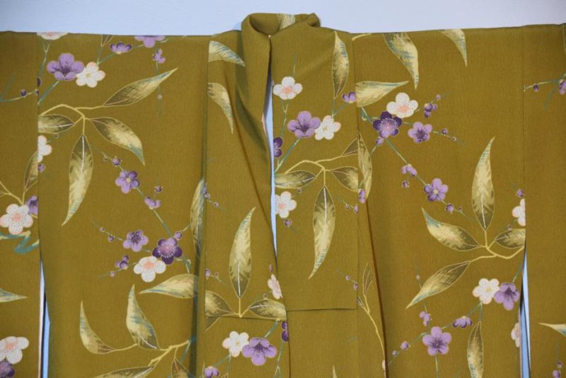 Floral Design Vintage Kimono - Image 4