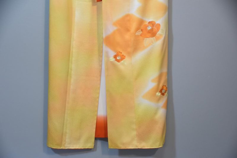 Japanese Vintage Silk Kimono - Image 4