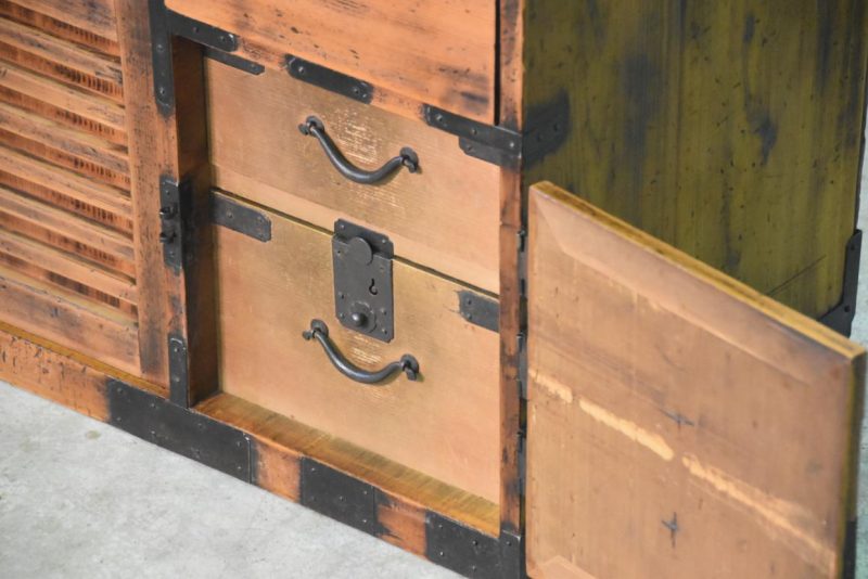Antique Japanese Merchant Chest - Image 13