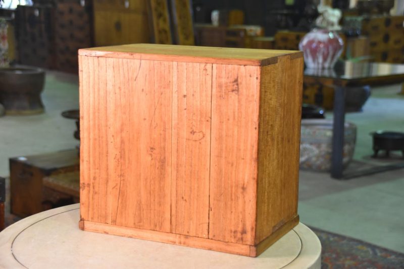 Japanese Accessories Chest - Image 4