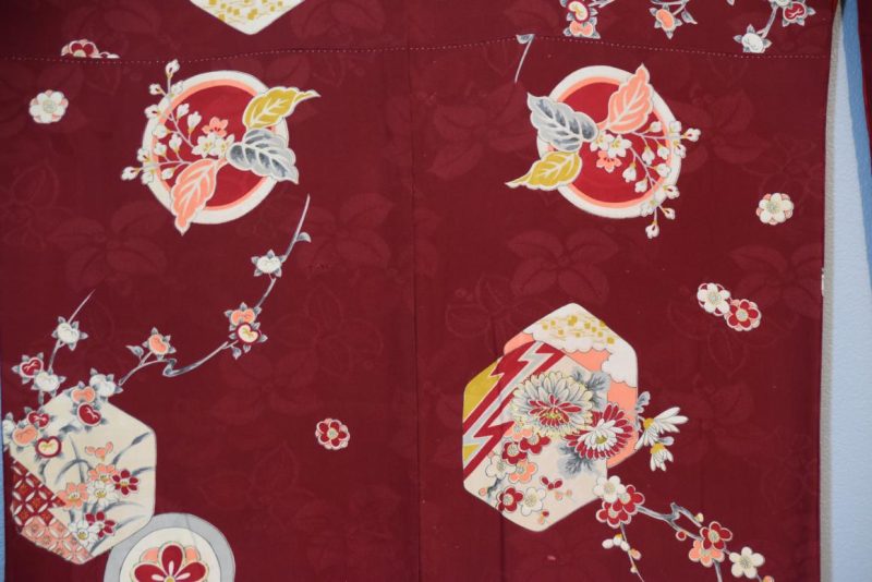 Japanese Vintage Kimono - Image 2