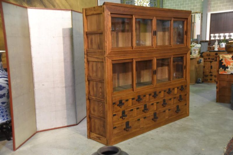 Merchant's Show Case - Image 5