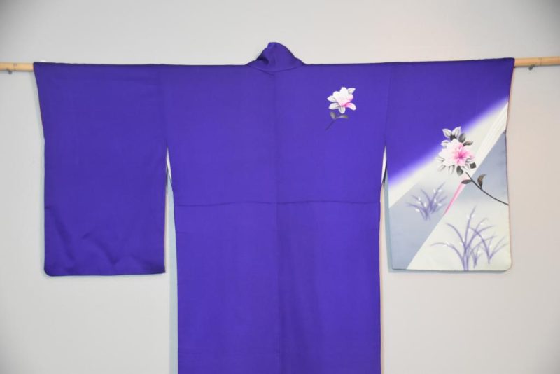 Blue and White Kimono - Image 6