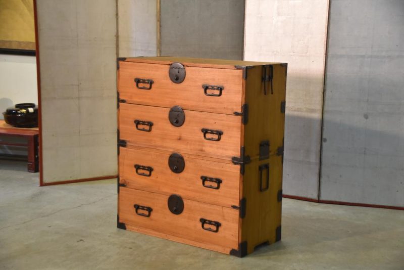 Japanese Clothing Chest - Image 2