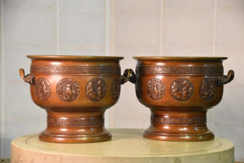 A Pair of Japanese Antique Bronze Jardiniere - Image 10