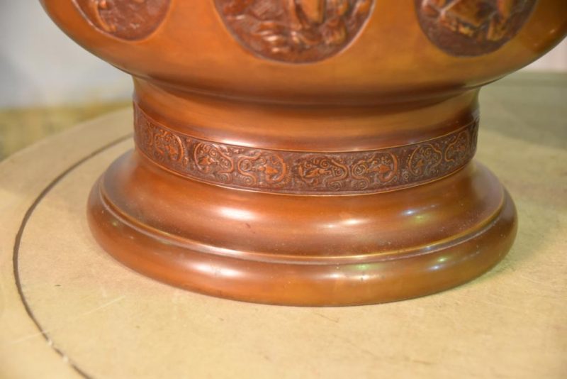A Pair of Japanese Antique Bronze Jardiniere - Image 8