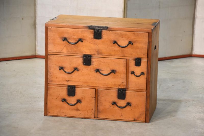 Edo Period Small Chest of Drawers - Image 12