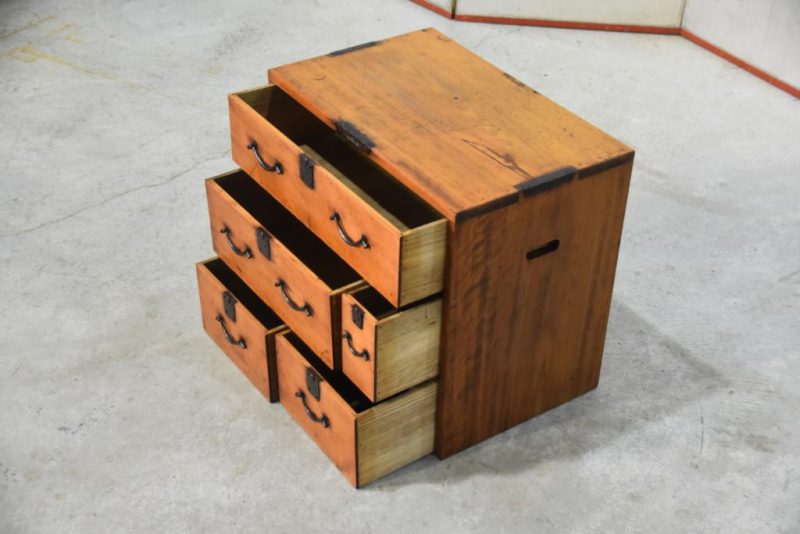 Edo Period Small Chest of Drawers - Image 8