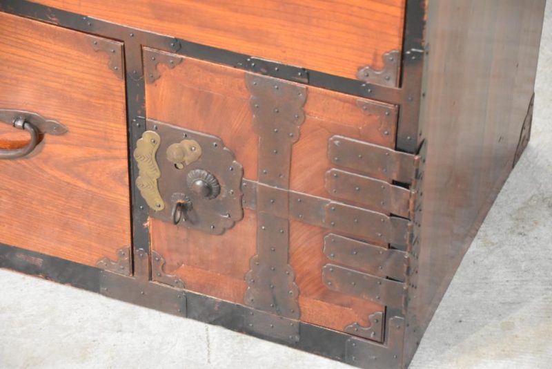 Japanese Nihonmatsu Clothing Chest - Image 7