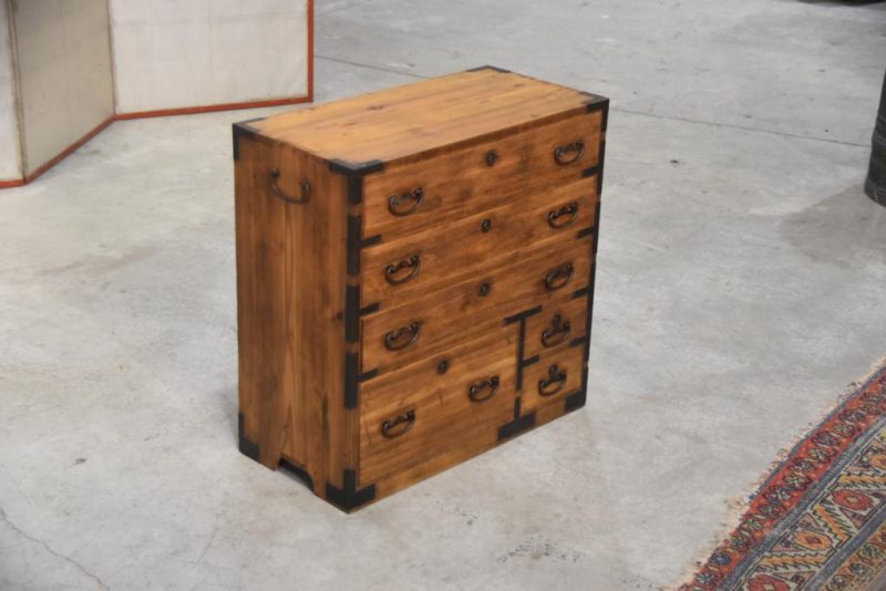 Vintage Japanese Small Chest - Image 3