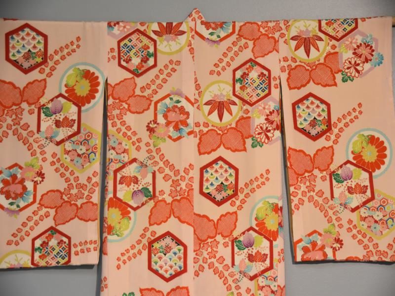 Young Girl's Kimono - Image 11