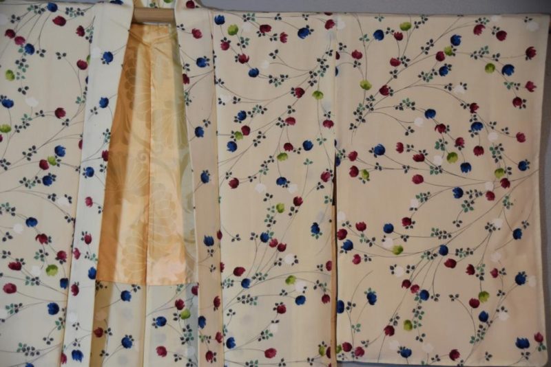 Floral Design Japanese Silk Haori - Image 4