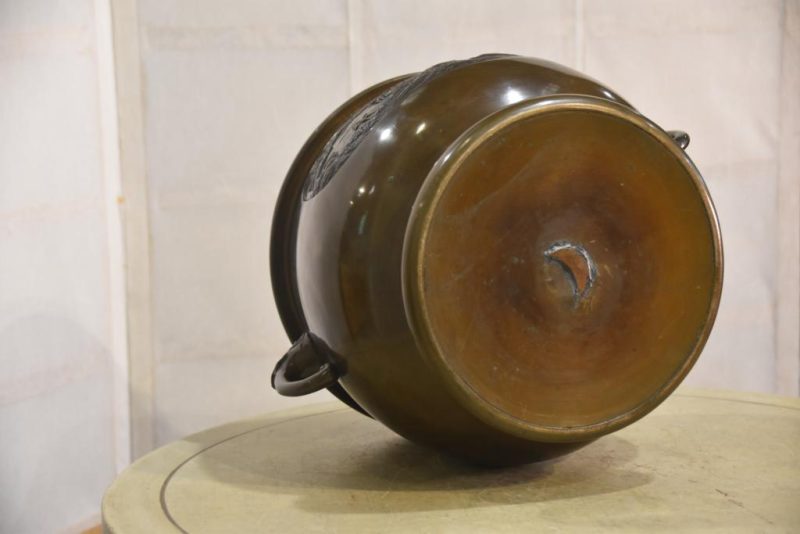 Japanese Cast Bronze Brazier Hibachi - Image 3