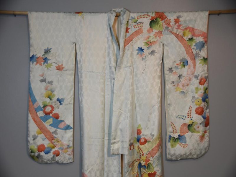 Japanese Long Sleeved Kimono - Image 10