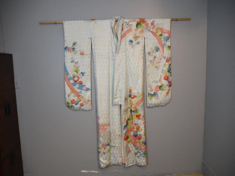 Japanese Long Sleeved Kimono - Image 9