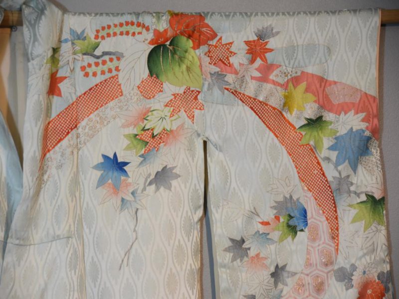 Japanese Long Sleeved Kimono - Image 6