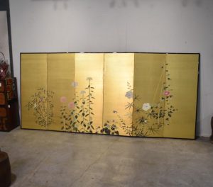 Floral and Gold Screen Width: 3780 mm's