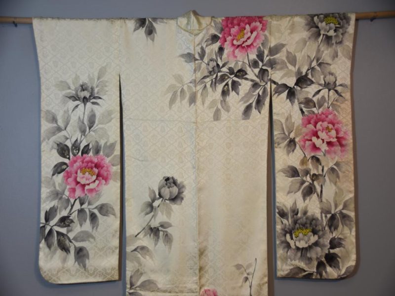 Japanese Silk Furisode Kimono from Japan - Image 12