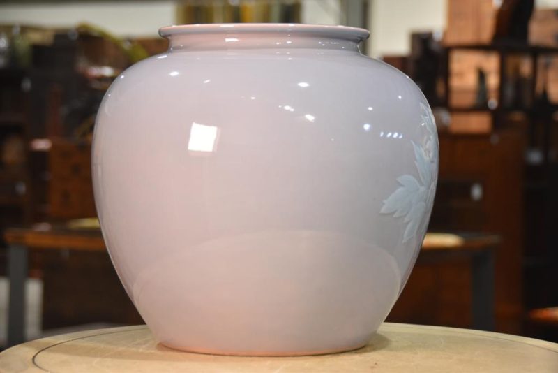 Large Peony Ceramic Vase. - Image 6