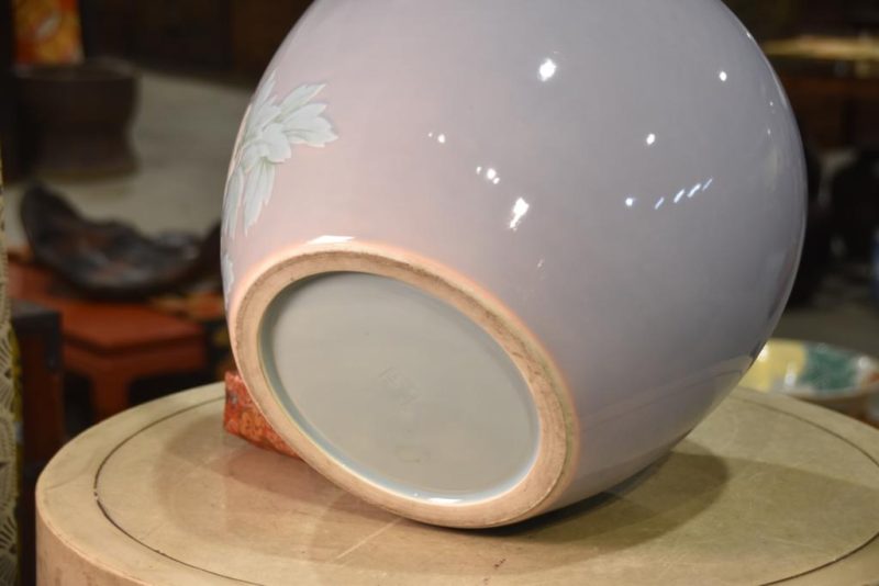 Large Peony Ceramic Vase. - Image 4