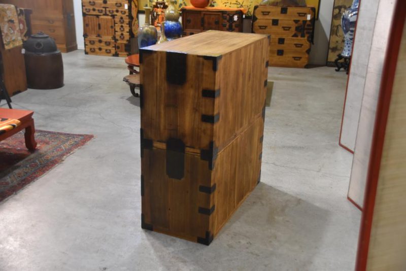 Antique Clothing Chest on Chest Width: 940mm - Image 7
