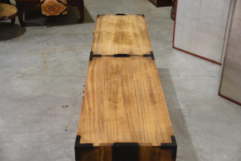 Antique Clothing Chest on Chest Width: 940mm - Image 4