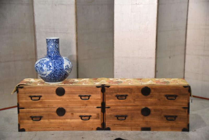 Antique Clothing Chest on Chest Width: 940mm - Image 3