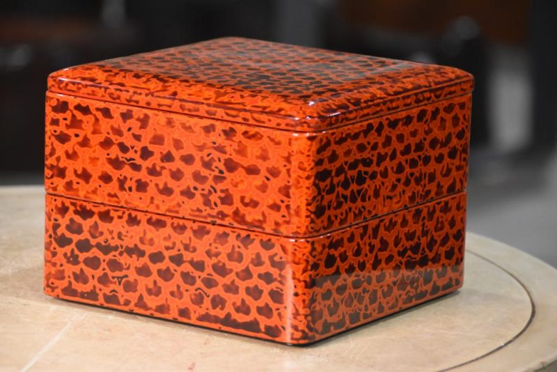 Wakasa Lacquer Jubako Stacking Box - Image 2