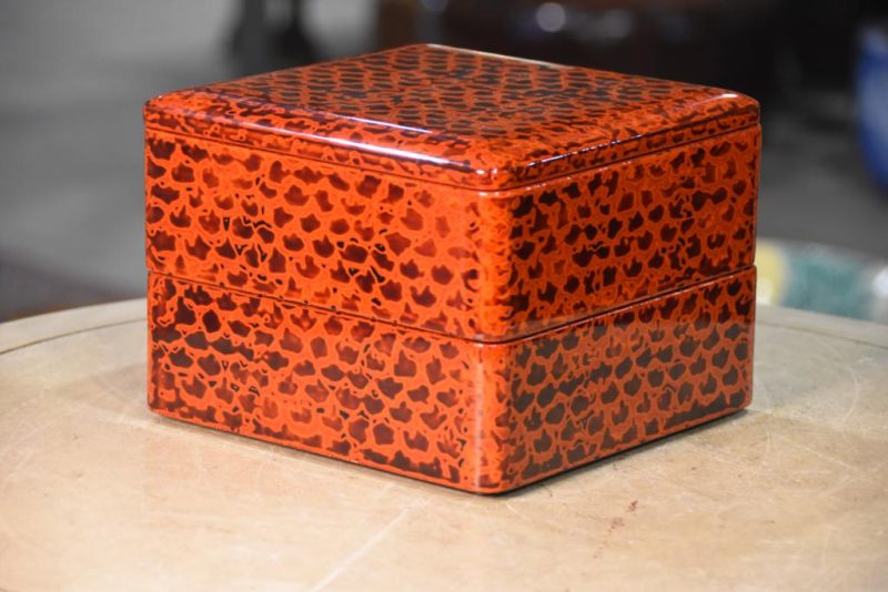 Wakasa Lacquer Jubako Stacking Box - Image 9