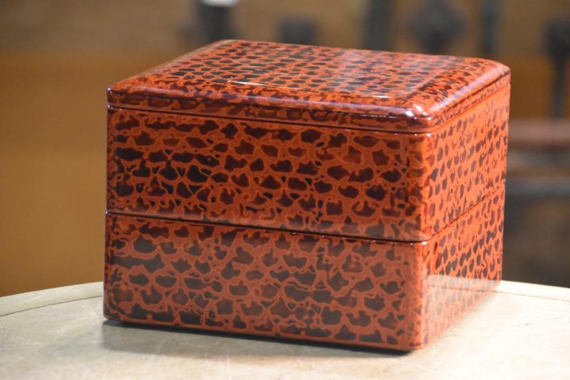 Wakasa Lacquer Jubako Stacking Box - Image 3