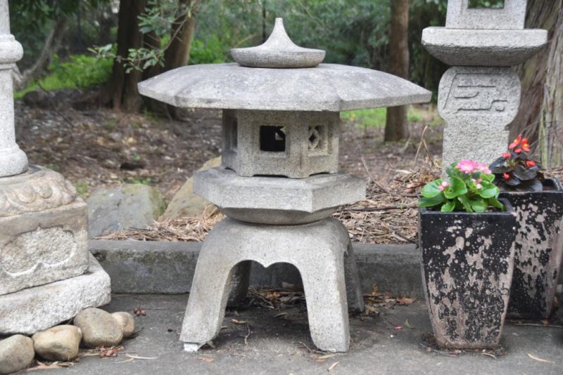 Antique Japanese Snow Lantern Width:775mm