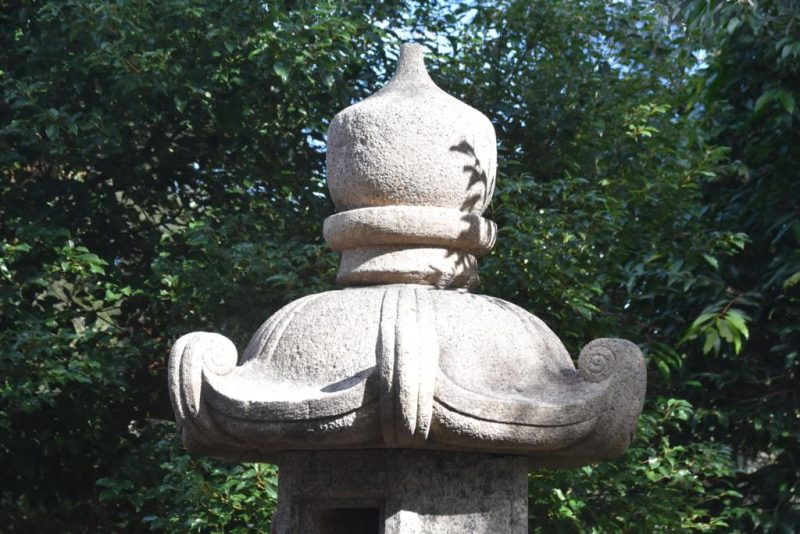 Antique Japanese Garden Lantern Height:3150mm - Image 2