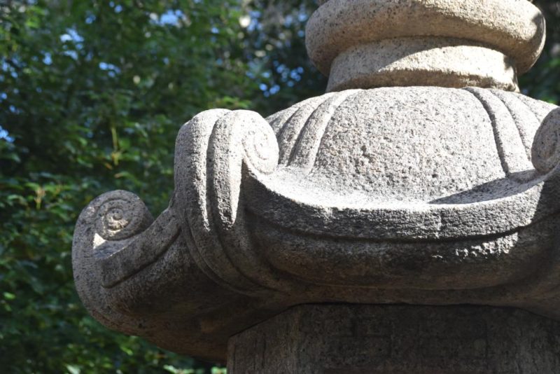 Antique Japanese Garden Lantern Height:3150mm - Image 12