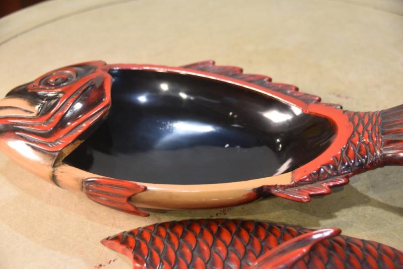 Vintage Lacquered Fish Lidded Container - Image 4