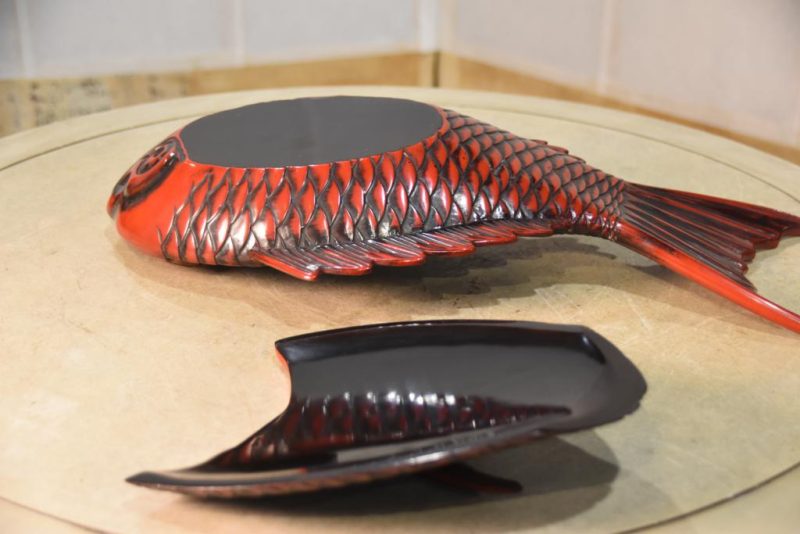 Vintage Lacquered Fish Lidded Container - Image 3