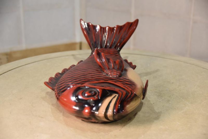 Vintage Lacquered Fish Lidded Container - Image 8