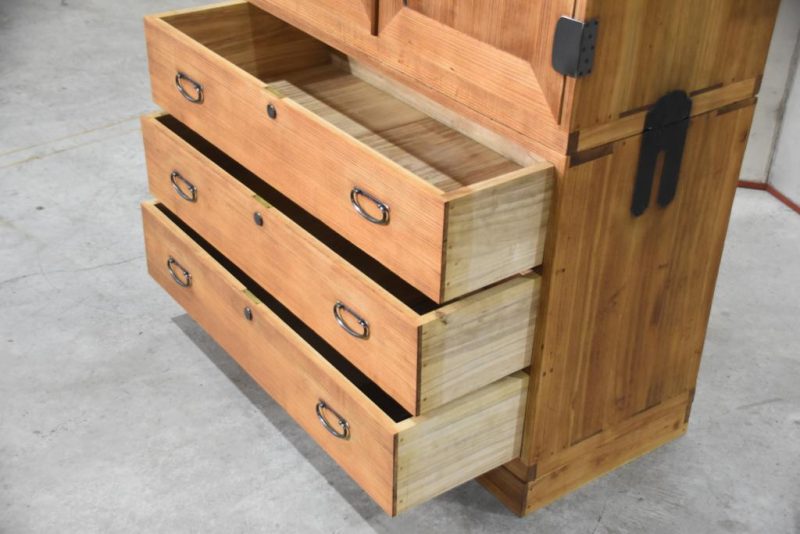 Vintage 3 Section Wedding Chest Width:940mm - Image 5