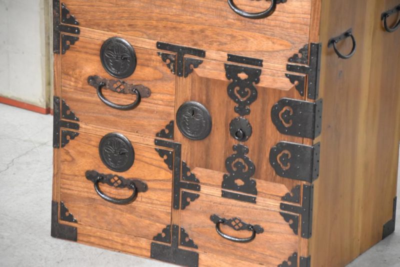 Narrow Antique Clothing Chest Width:610mm - Image 12