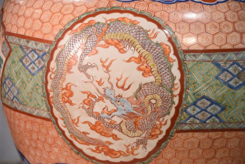 Samurai and Dragon Imari Hibachi Circa:1920's - Image 9