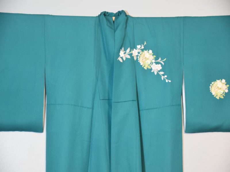 Japanese Traditional Silk Kimono - Image 3