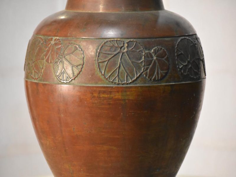 Large Japanese Bronze Vase 34 cm's high - Image 2