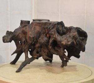 Root Wood Stand