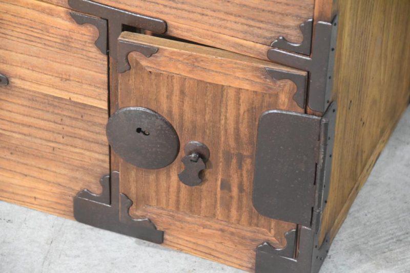Antique Clothing Chest 2 Sections Width:1000mm - Image 13