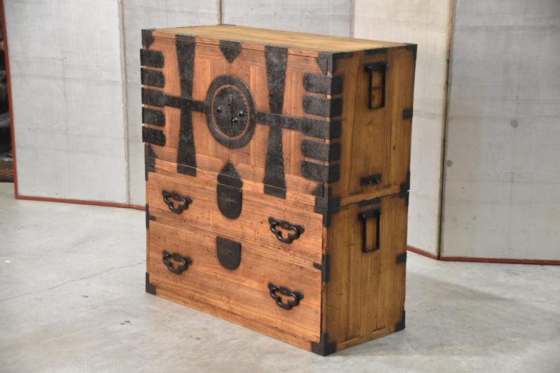 Antique Clothing Chest on Chest Width:960mm - Image 16