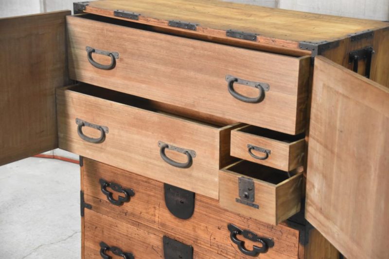 Antique Clothing Chest on Chest Width:960mm - Image 14