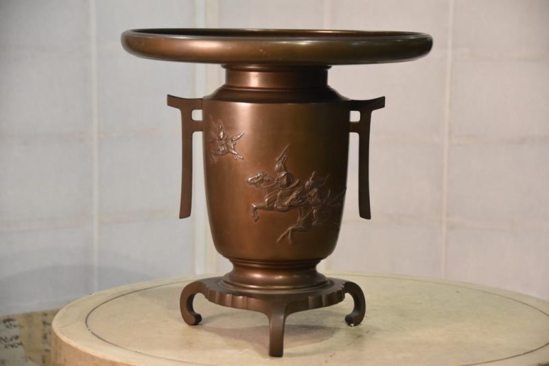Japanese Bronze Vase Usubata
