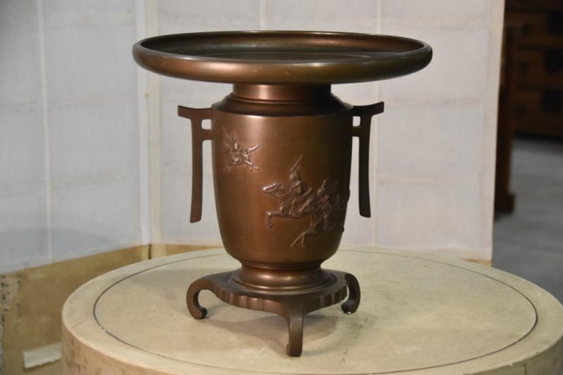 Japanese Bronze Vase Usubata - Image 10