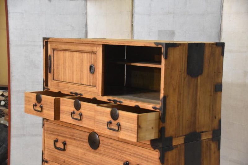 Antique 3 Section Clothing Chest Width:905mm - Image 4