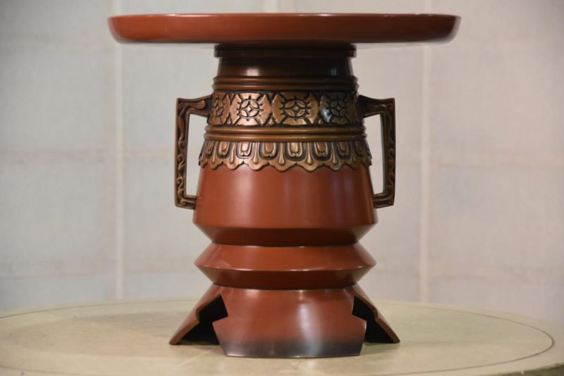 Japanese Bronze Usubata Ikenobu Flower Vase - Image 5