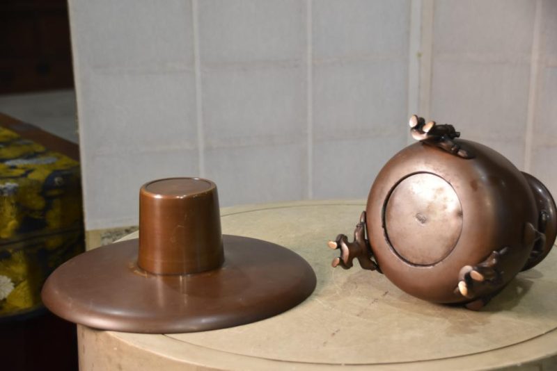 Japanese Bronze Usubata Vase - Image 4
